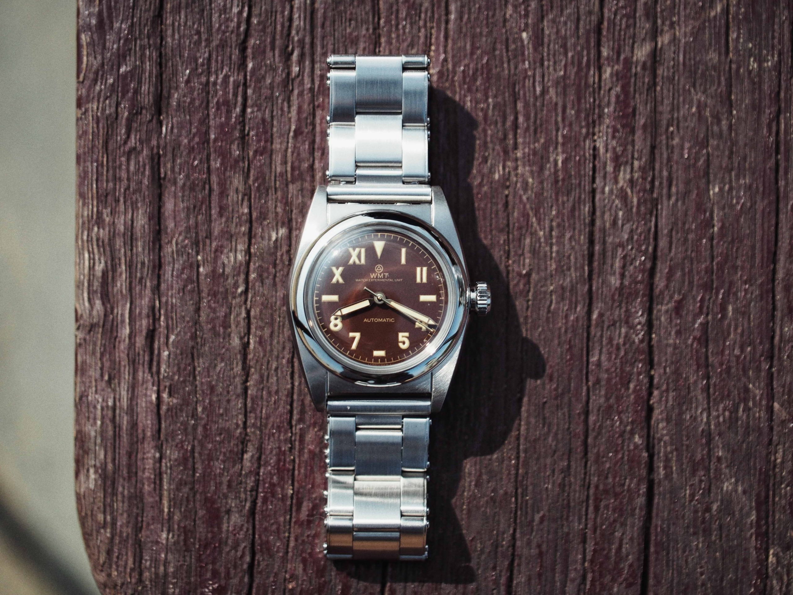 W15 - 9912 / Aged / Brown Dial / Metal Bracelet